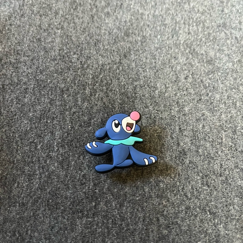 Pokémon popplin Croc Charm never used!

(Bundle for a lower price)